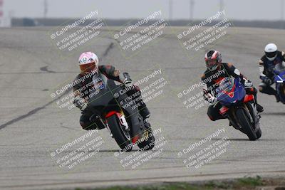 media/Nov-29-2025-TrackDaz (Sat) [[10ae2d9bce]]/B Group/Session 3 (Outside Grapevine)/